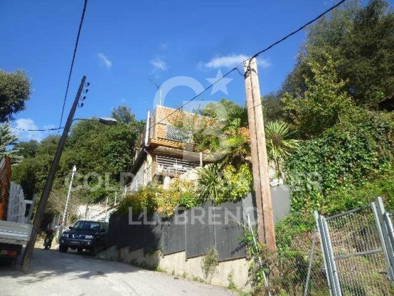 Terreno en venta en Can Rectoret con orientación sur, tranquilidad y naturaleza