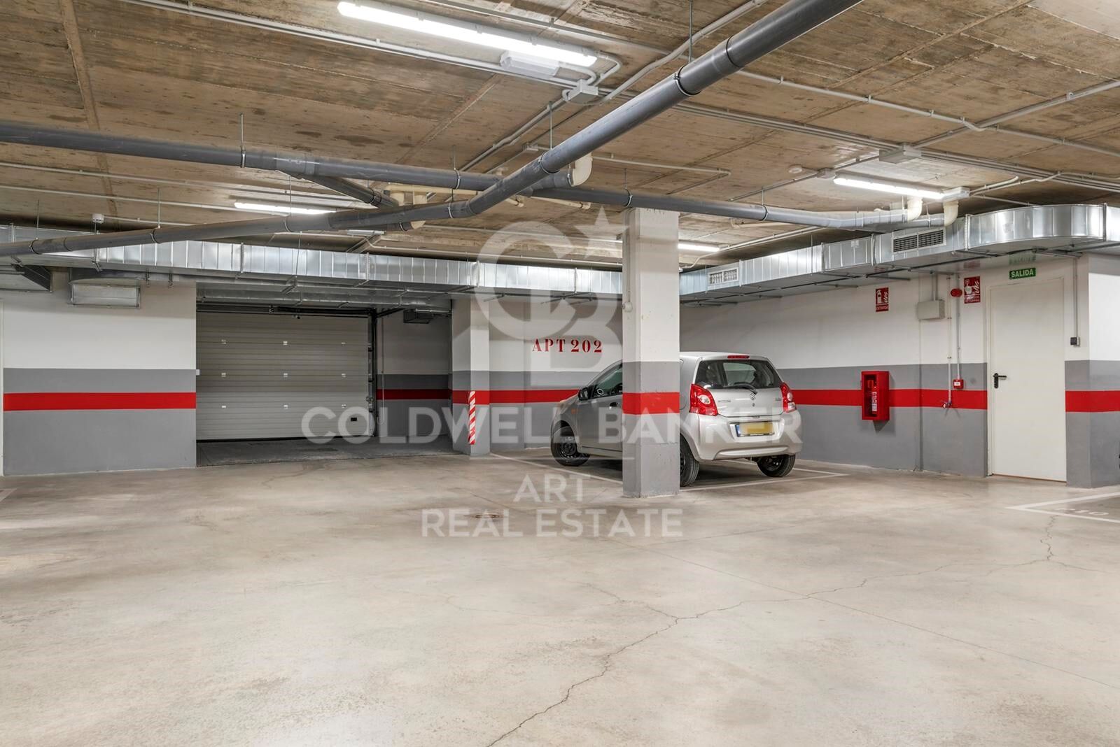 Elegant modern apartment with private garden in Mirador del Golf, Estepona