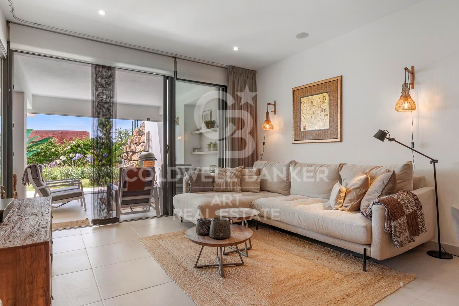 Elegant modern apartment with private garden in Mirador del Golf, Estepona