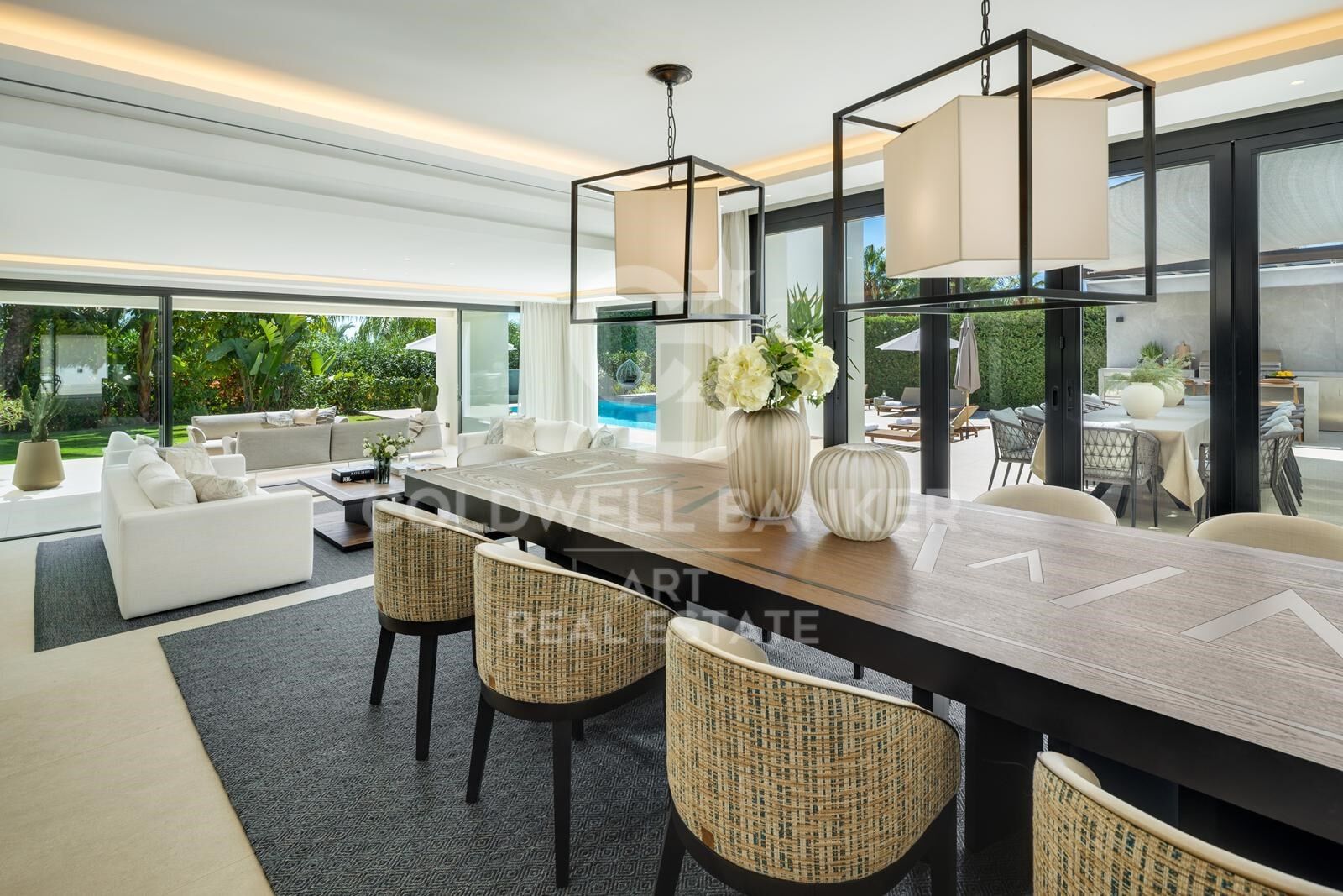 Elegant contemporary villa in the heart of Nueva Andalucía, Marbella