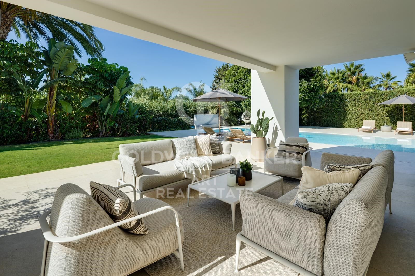 Moderne Luxusvilla im Herzen von Nueva Andalucía, Marbella