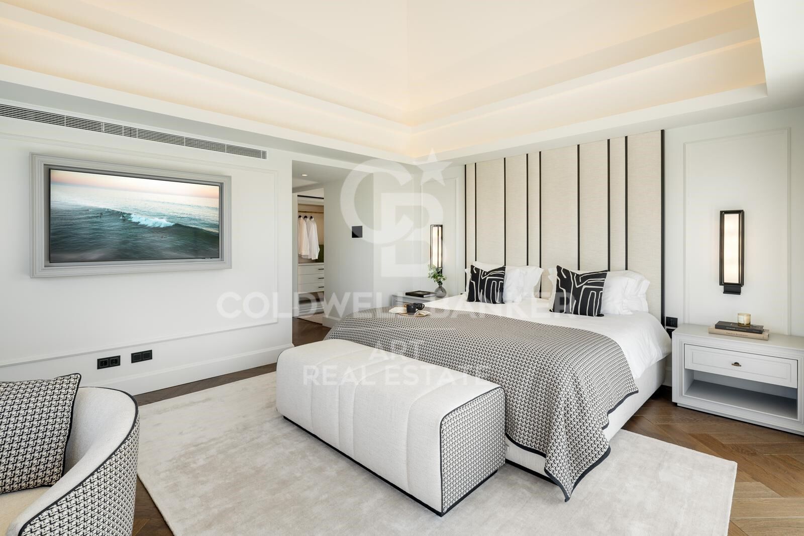 Moderne Luxusvilla im Herzen von Nueva Andalucía, Marbella