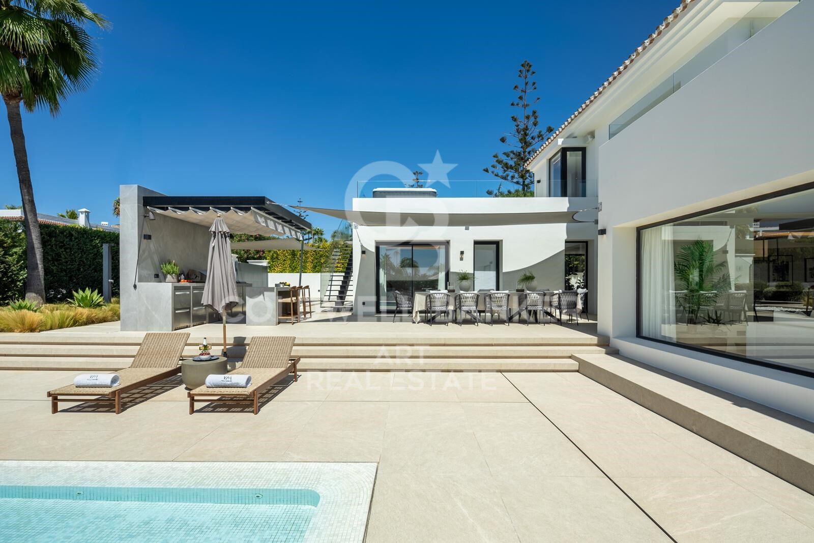 Moderne Luxusvilla im Herzen von Nueva Andalucía, Marbella