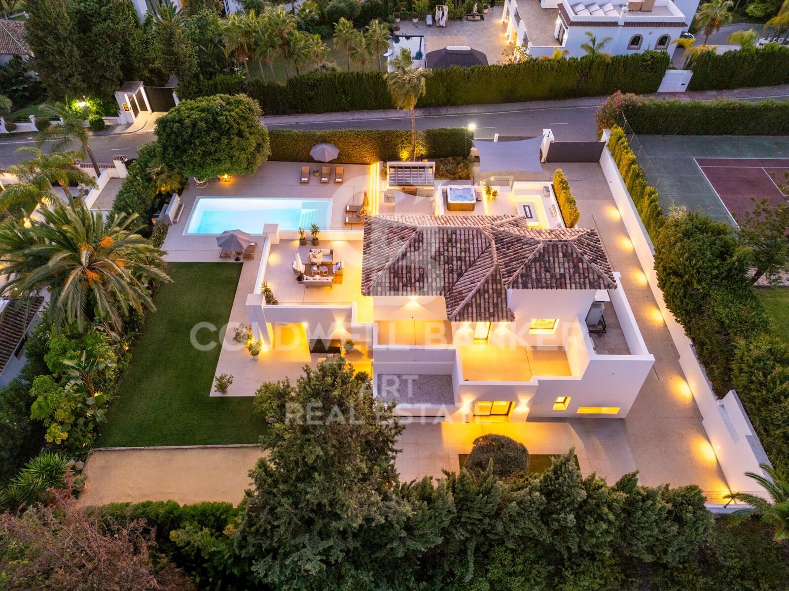 Villa contemporánea de lujo en el corazón de Nueva Andalucía, Marbella