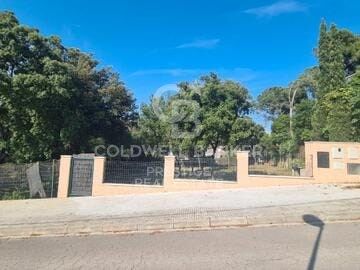 Plot for Sale in Valldoreix