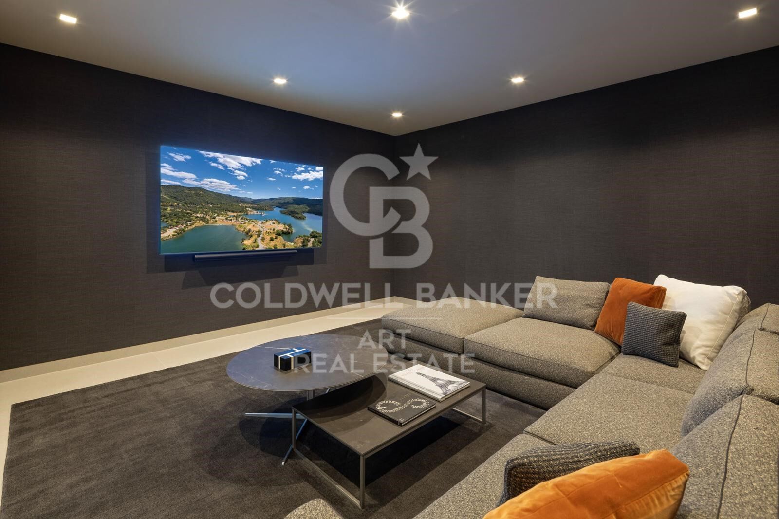 Contemporary luxury villa in Los Flamingos, Benahavís