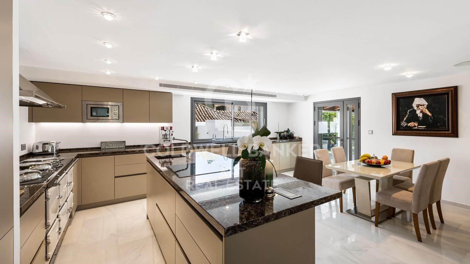 Villa élégante avec accès direct au golf à La Cerquilla, Nueva Andalucía, Marbella