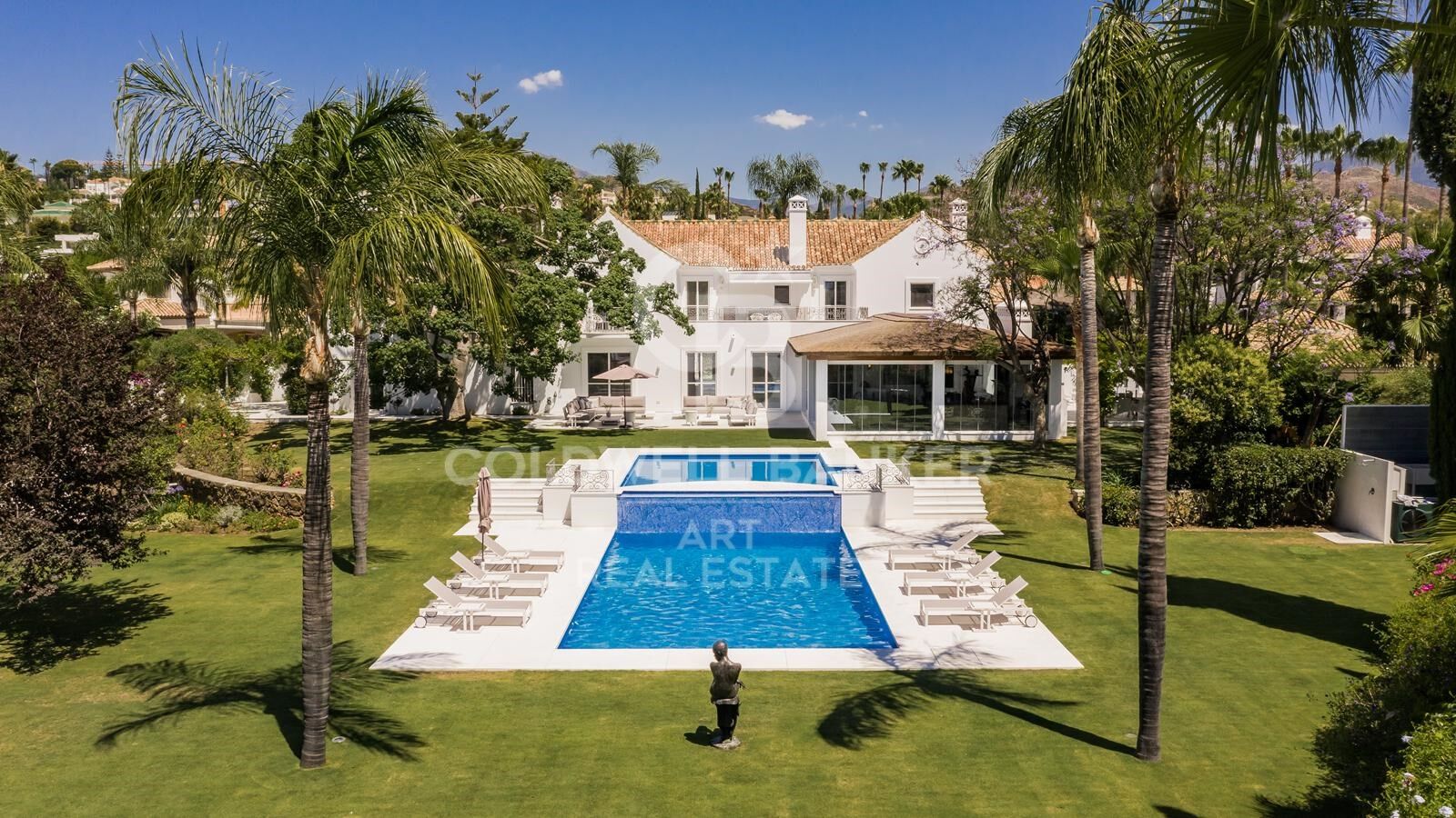 Villa élégante avec accès direct au golf à La Cerquilla, Nueva Andalucía, Marbella