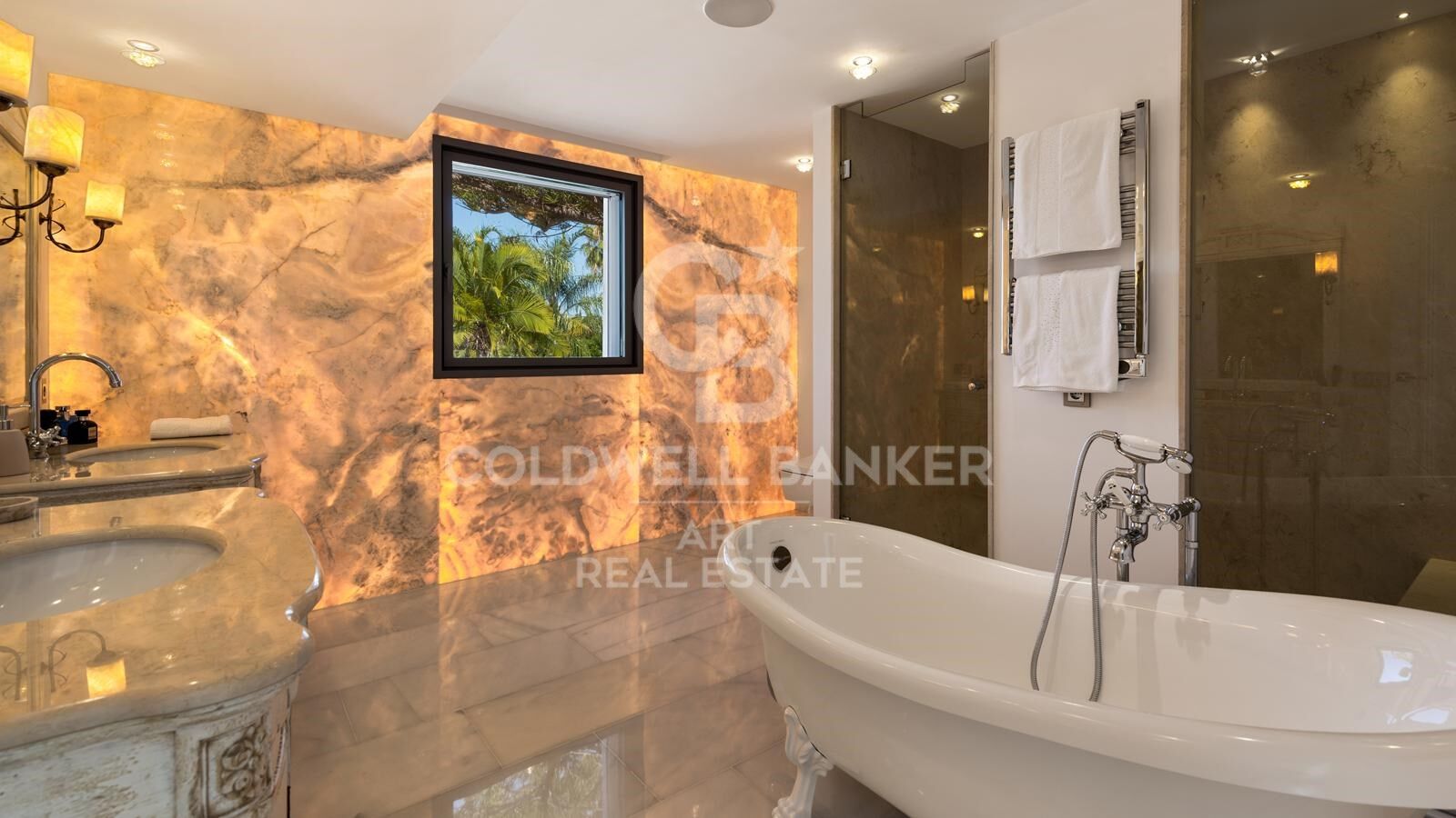 Villa élégante avec accès direct au golf à La Cerquilla, Nueva Andalucía, Marbella