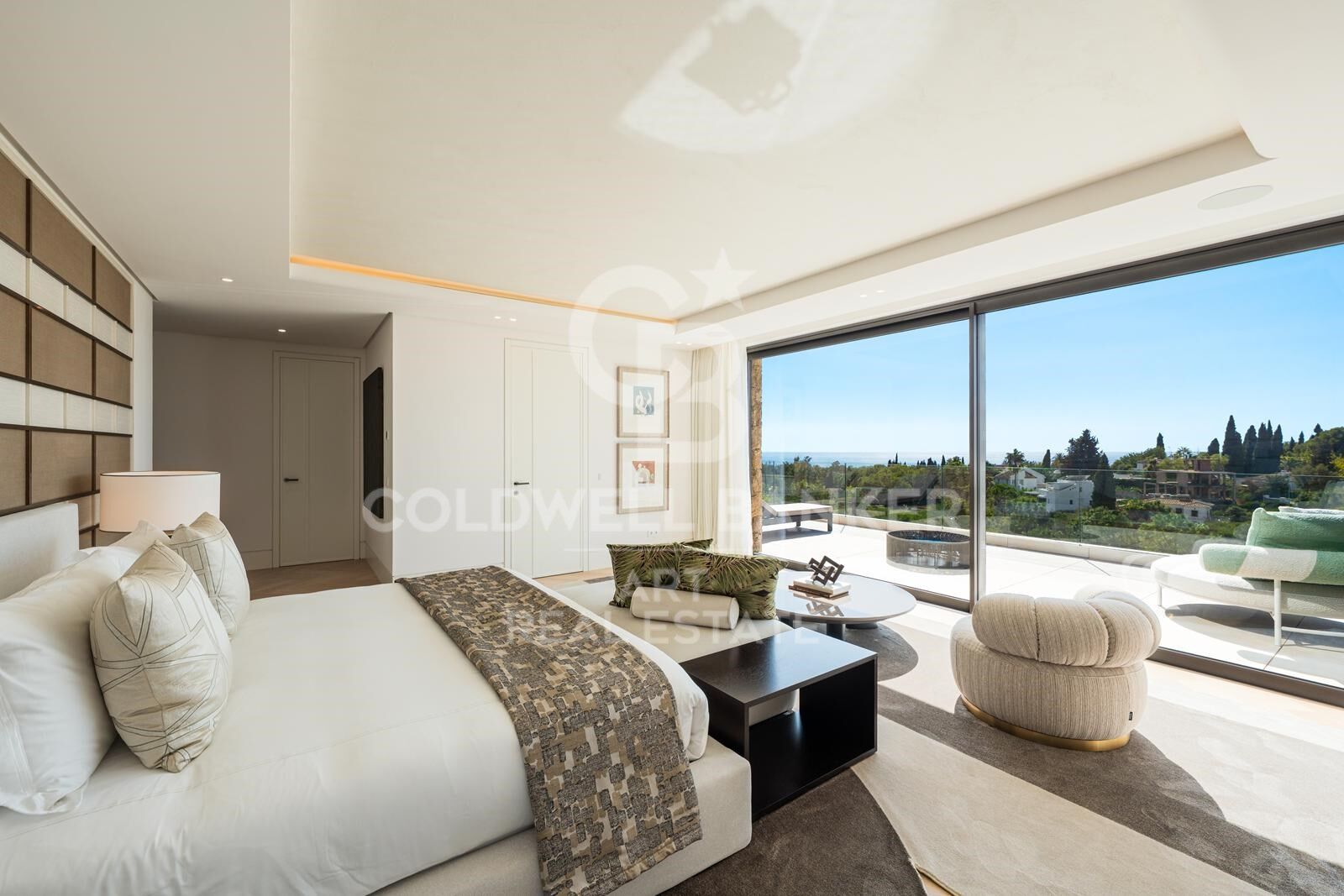 Außergewöhnliche moderne Villa mit Spa und Panoramablick - Marbella Hill Club