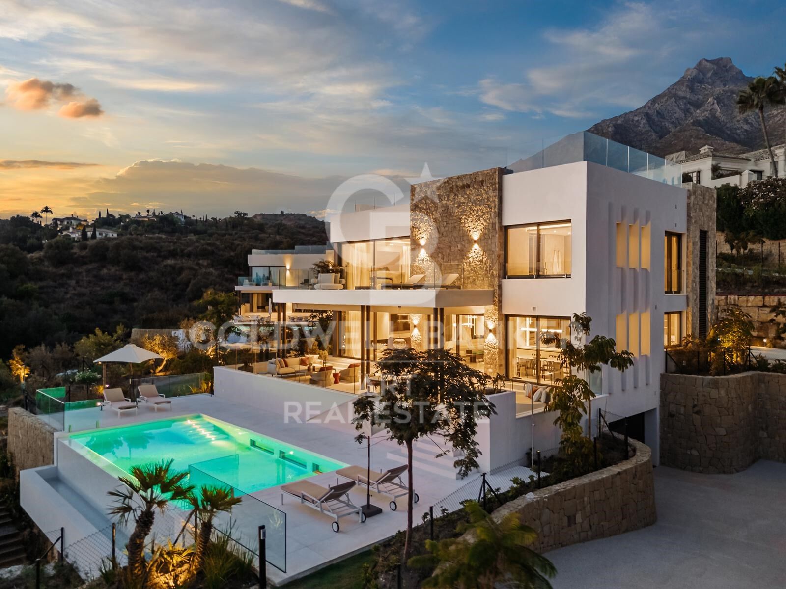 Exceptional contemporary villa with spa and panoramic views - Marbella Hill Club