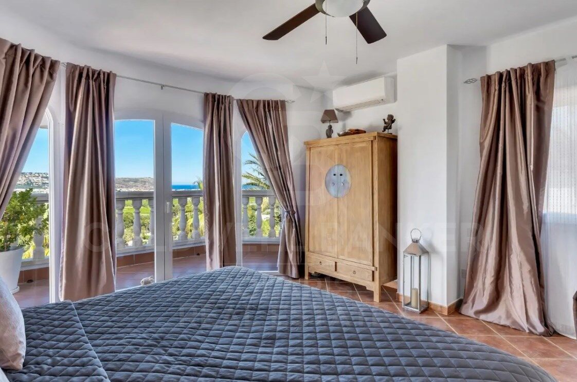 Villa 4 Bedrooms Sale Jávea / Xàbia