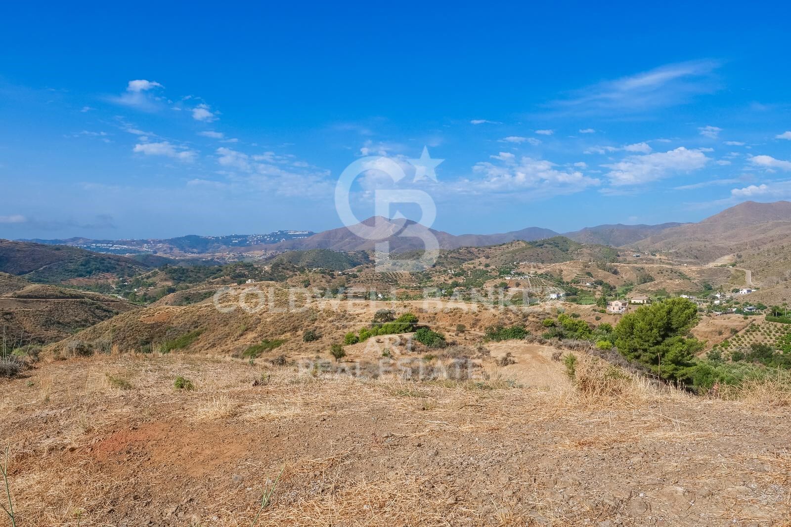 Rustic estate with building potential in Mijas, Costa del Sol