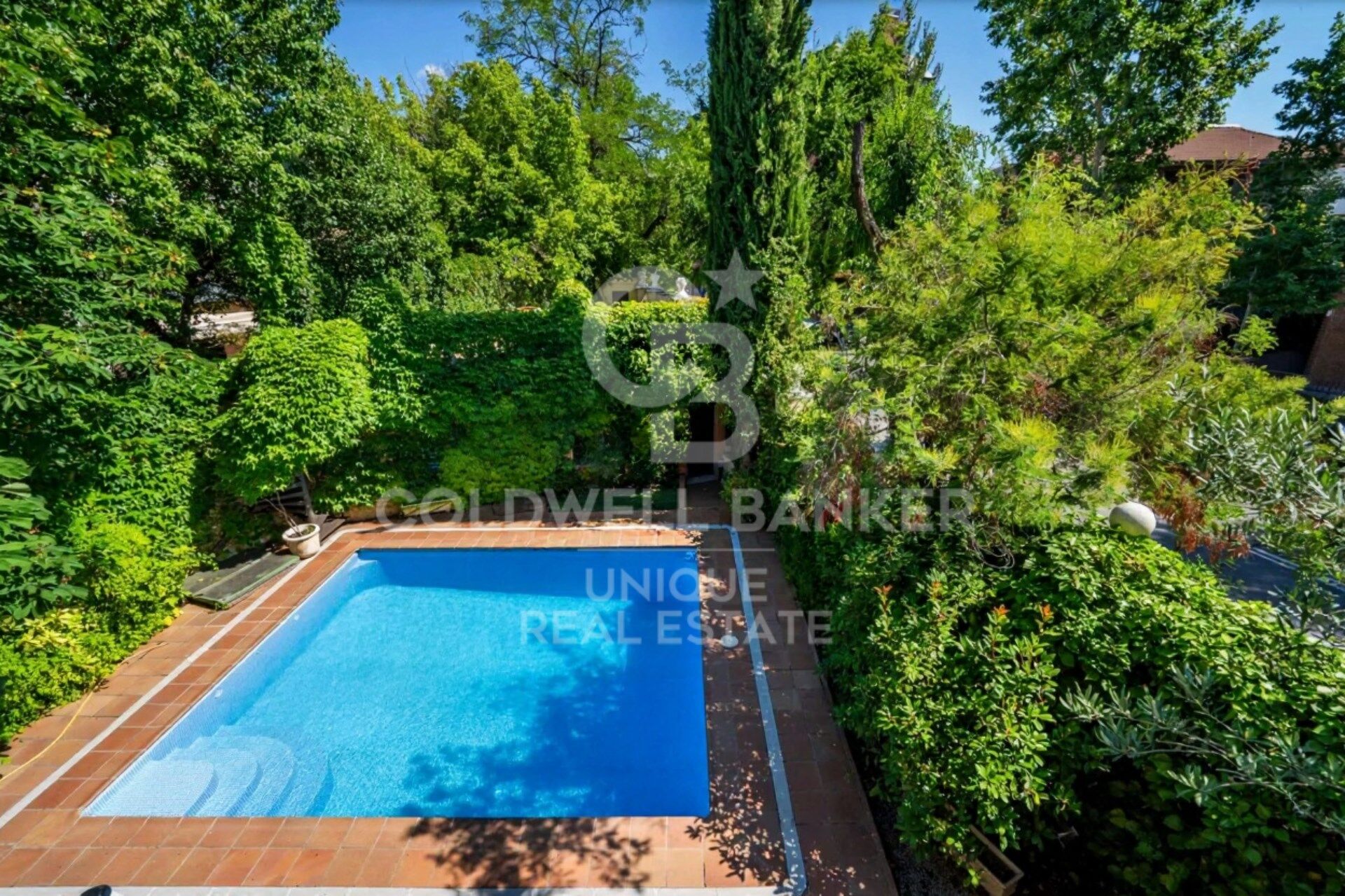 Exclusivo chalet en Nueva España, Madrid