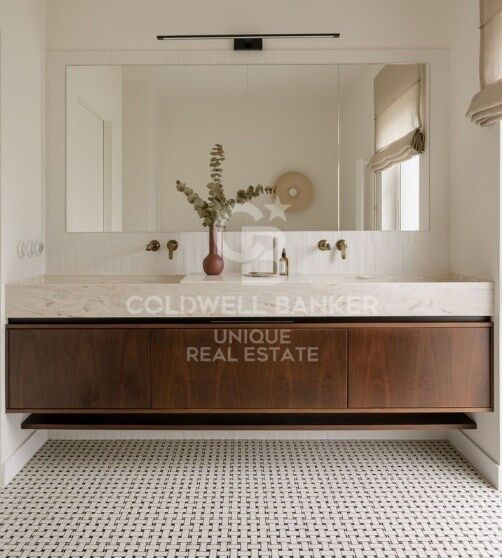 Exclusive renovated 3-bedroom apartment in Recoletos, Madrid