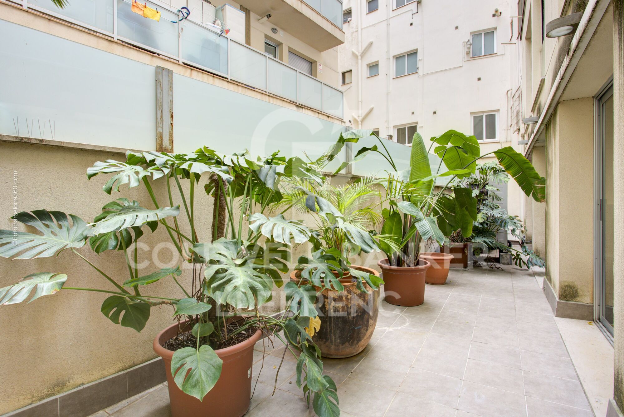 Wonderful duplex premises for sale in Republica Argentina Avenue
