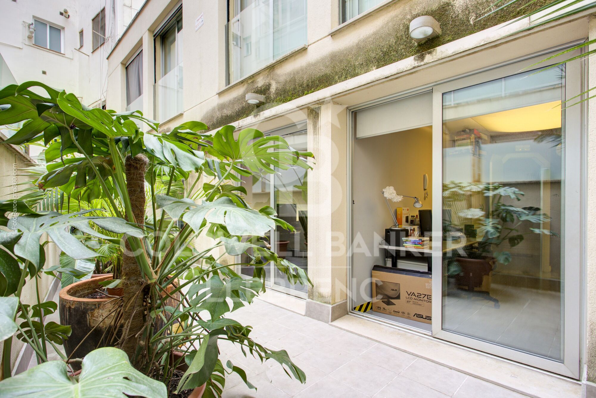 Wonderful duplex premises for sale in Republica Argentina Avenue