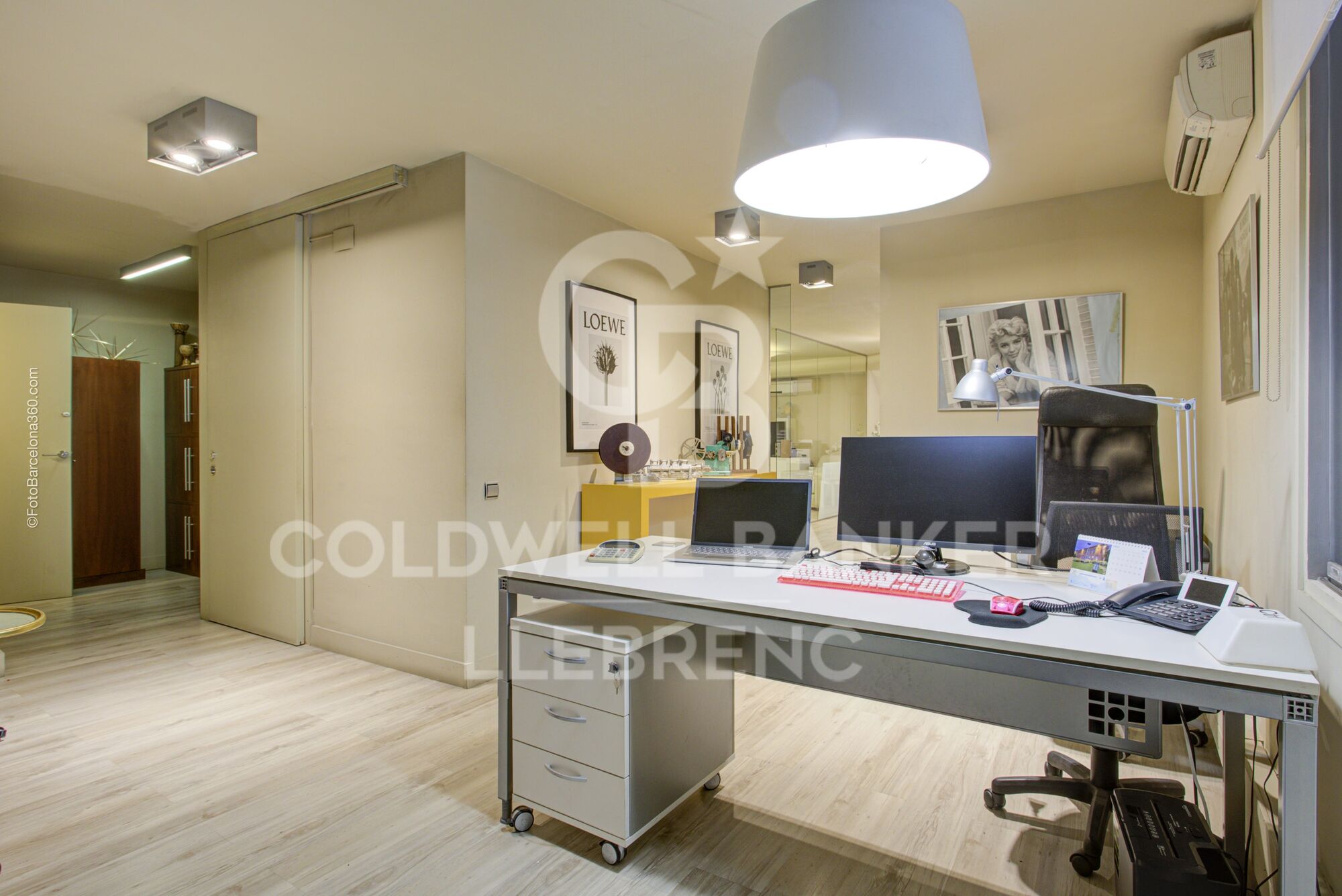 Wonderful duplex premises for sale in Republica Argentina Avenue