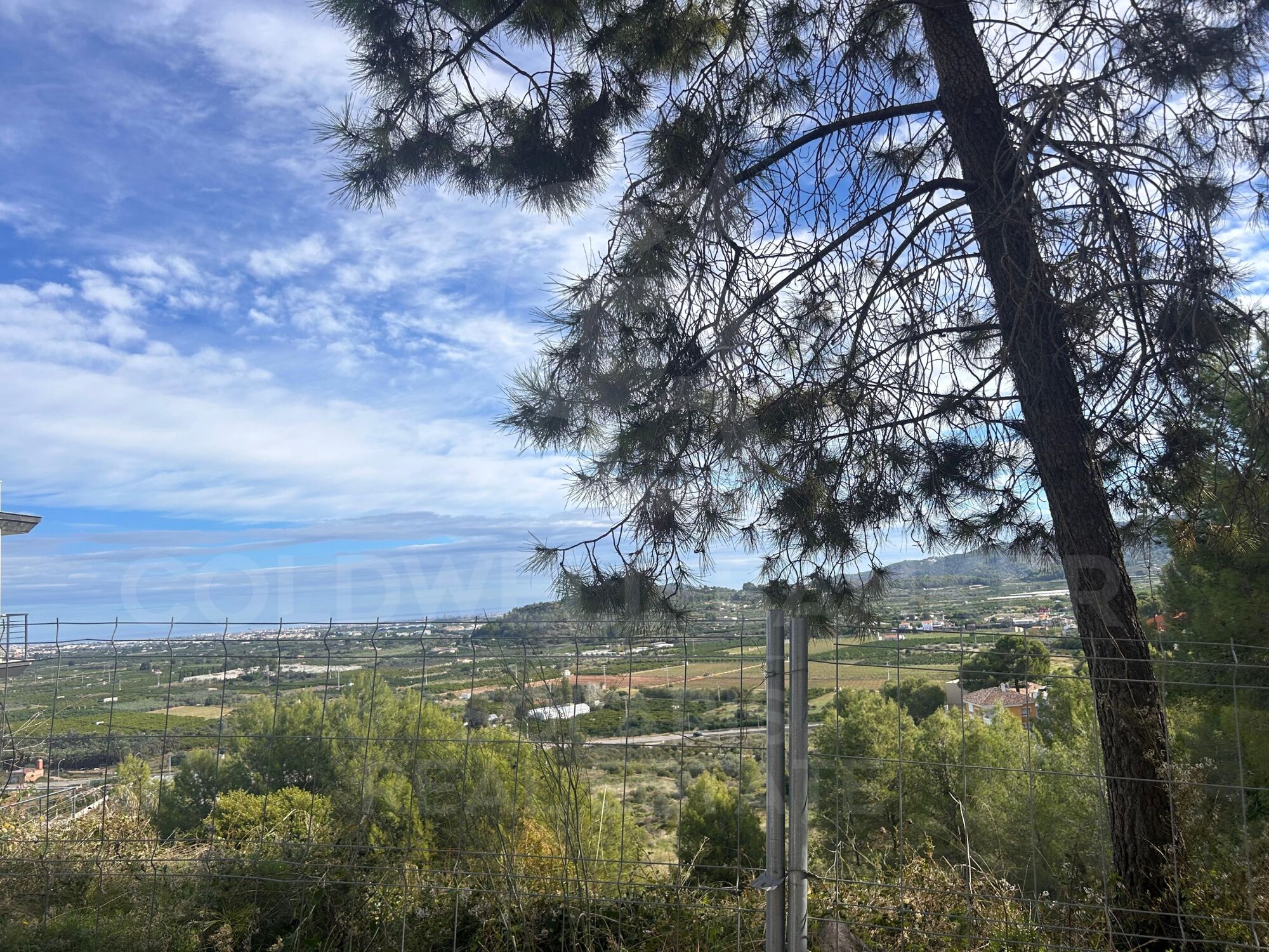 Terrain à vendre à Ador