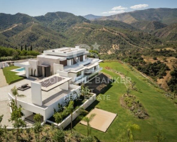 Espectacular villa de nueva construcción en La Zagaleta