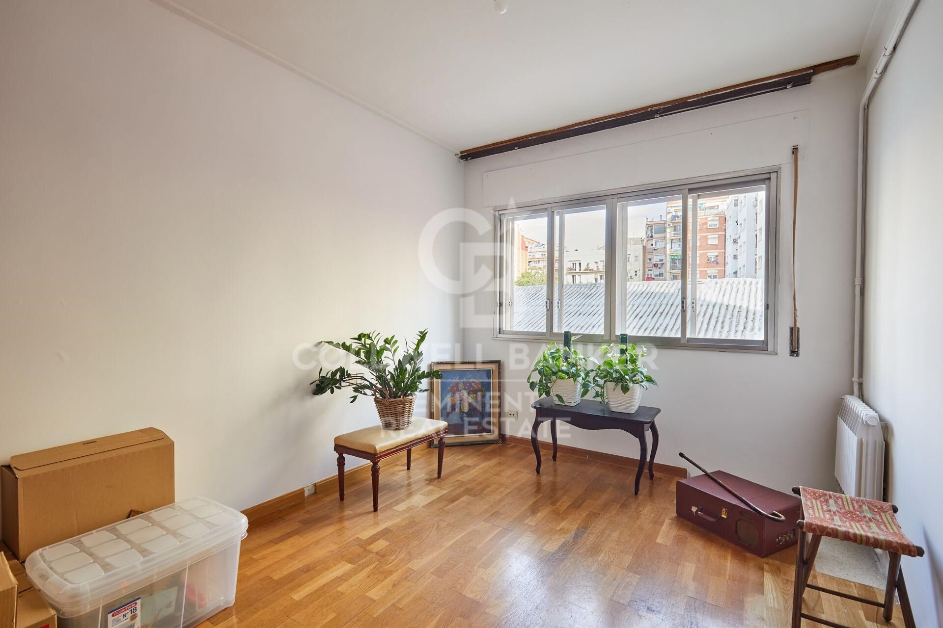 Appartement à rénover à vendre avec place de parking incluse, Tenor Masini