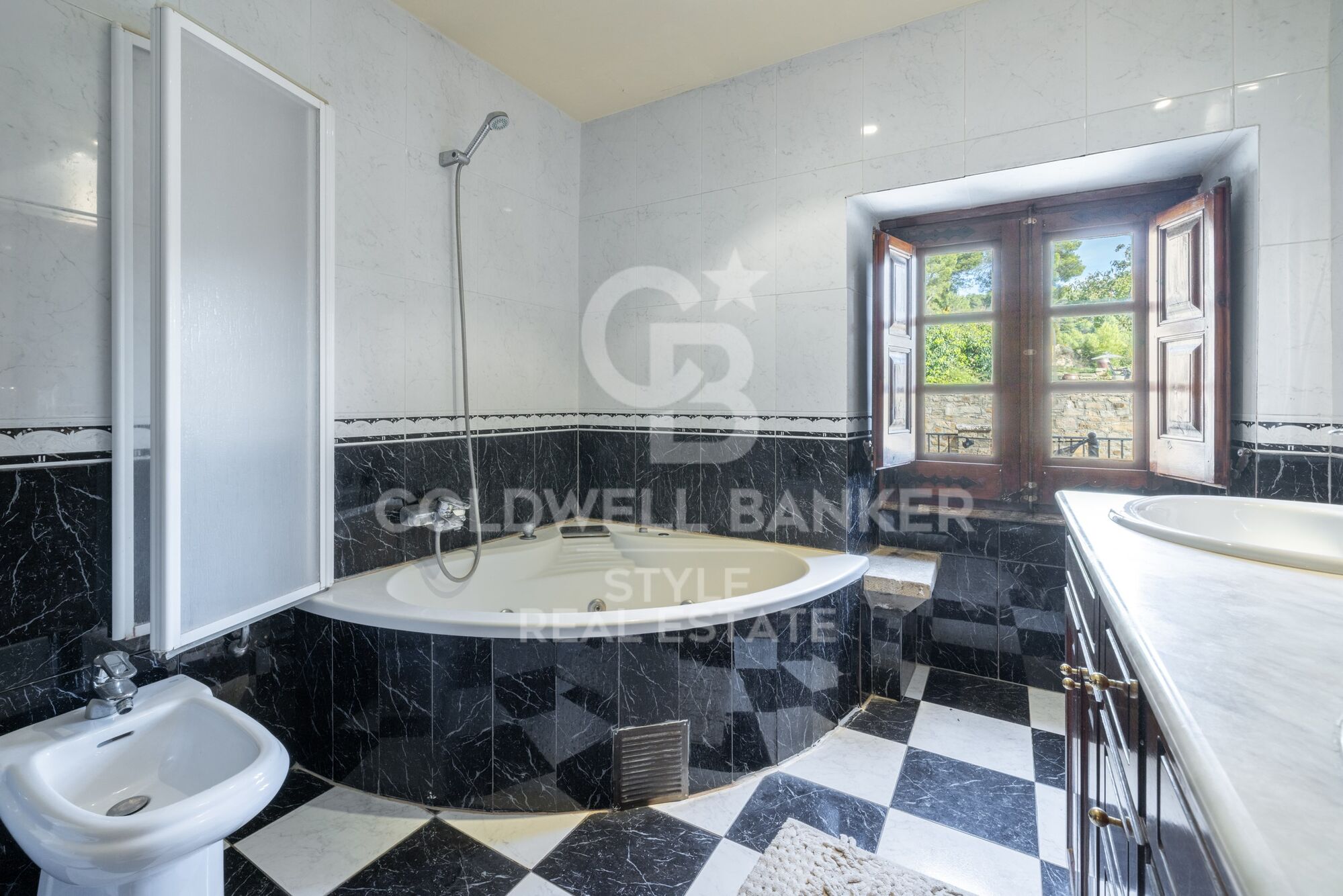 Spectacular farmhouse in Talamanca