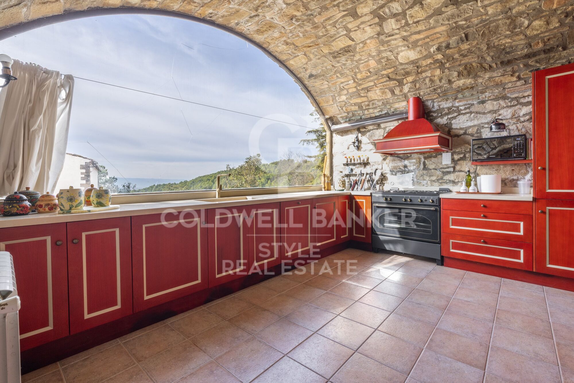 Spectacular farmhouse in Talamanca