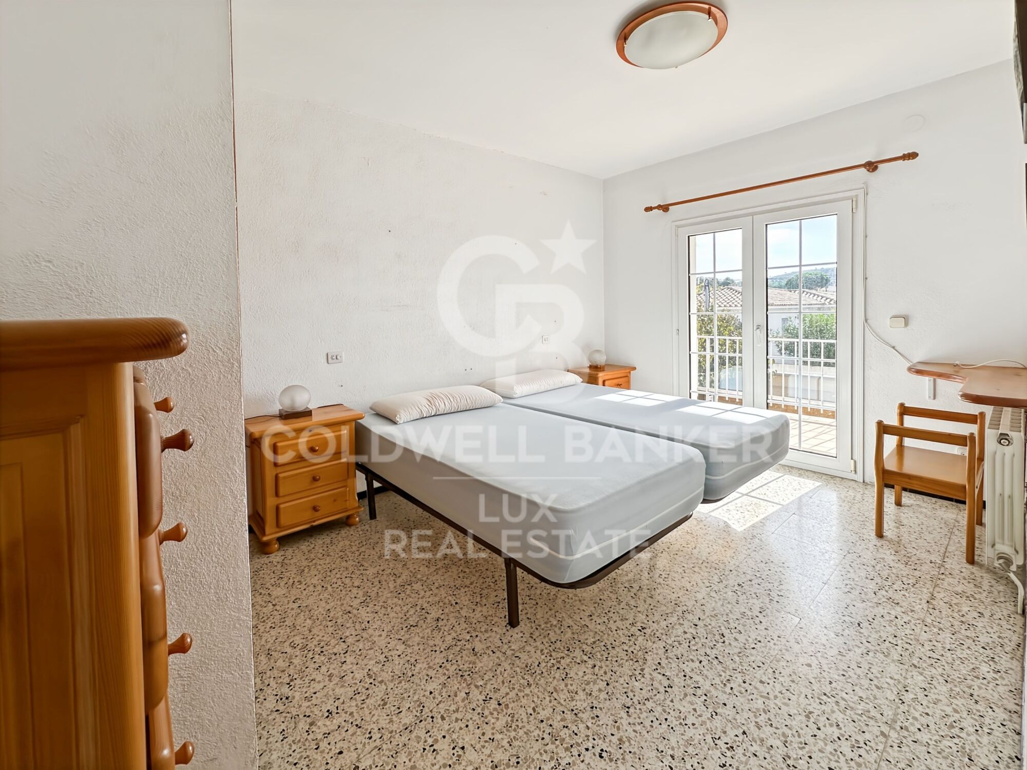 Maison proche des plages de L'Escala, avec garage et jardin