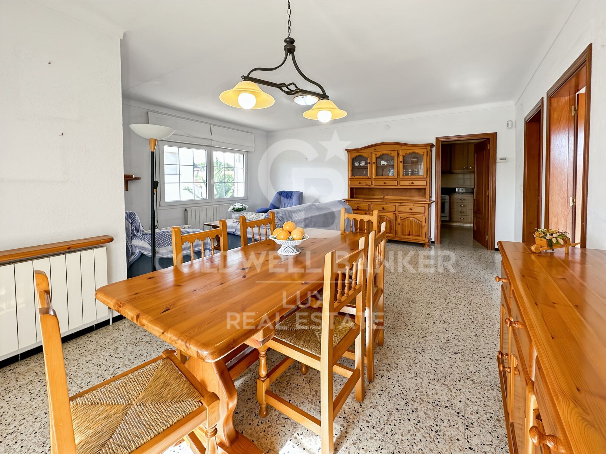 Maison proche des plages de L'Escala, avec garage et jardin