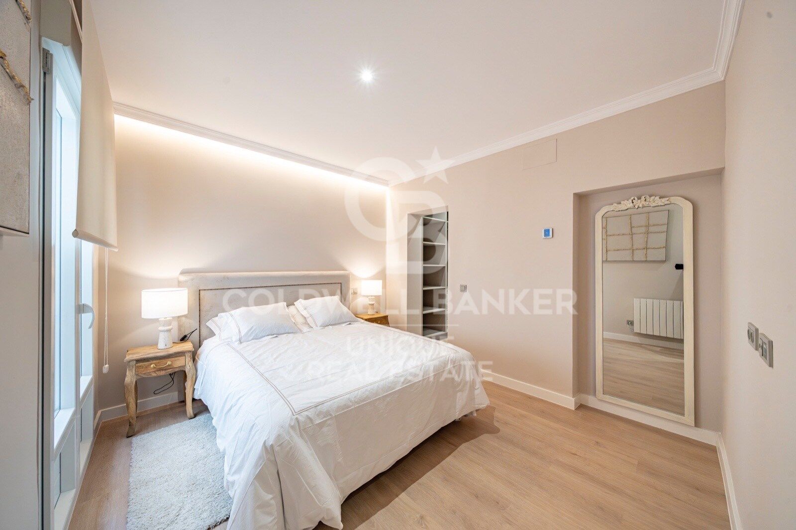Renovated exterior flat with 2 bedrooms in Goya, Madrid
