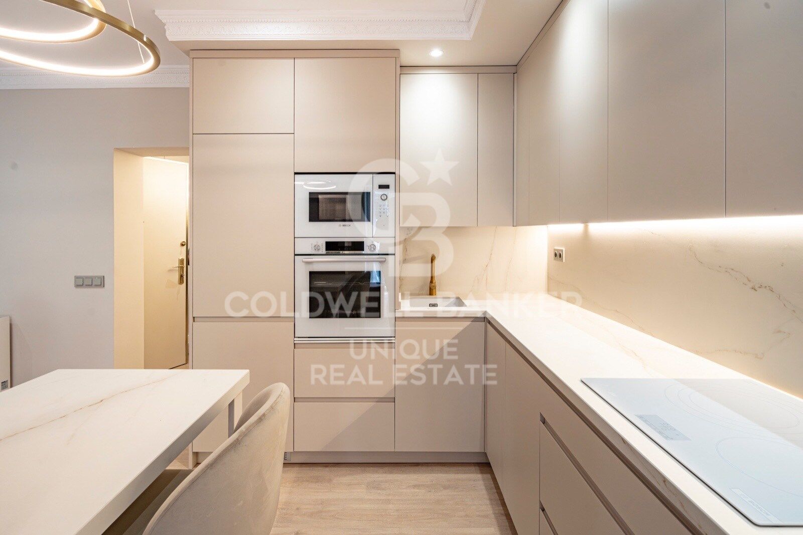 Renovierte Außenwohnung mit 3 Schlafzimmern in Goya, Madrid