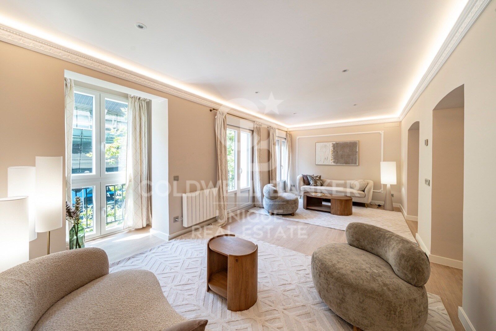Renovierte Außenwohnung mit 3 Schlafzimmern in Goya, Madrid
