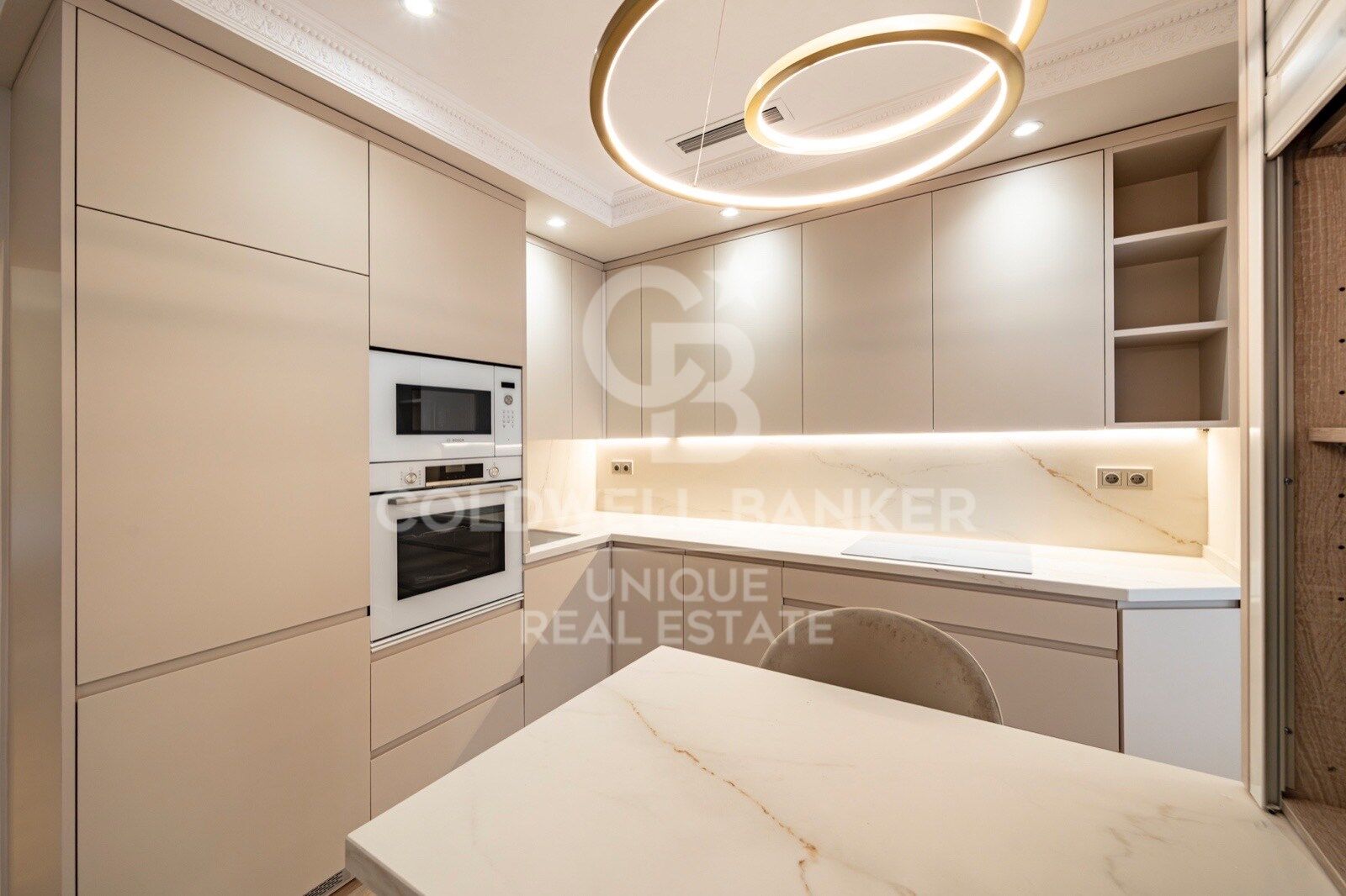 Renovierte Außenwohnung mit 3 Schlafzimmern in Goya, Madrid