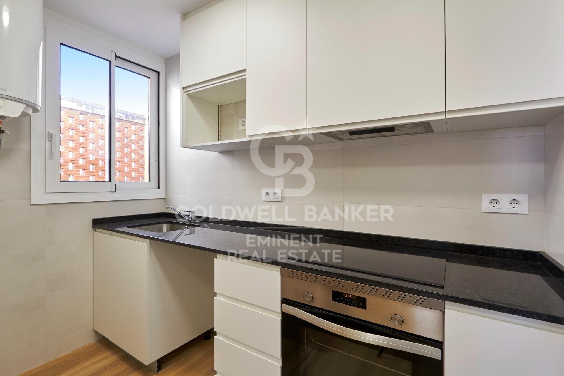 Gran oportunidad en el corazón de Sant Andreu de Palomar, en la calle Malats, a pocos pasos del metro de Sant Andreu.