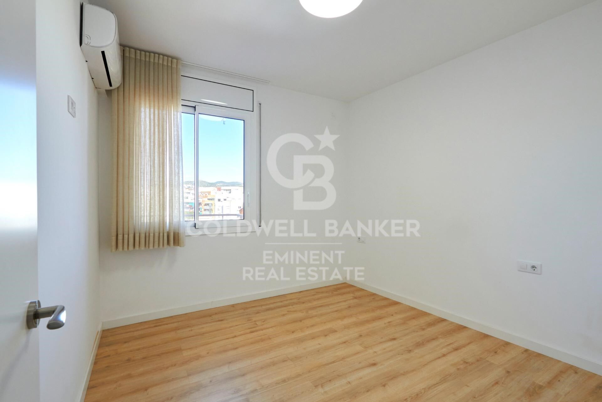 Gran oportunidad en el corazón de Sant Andreu de Palomar, en la calle Malats, a pocos pasos del metro de Sant Andreu.