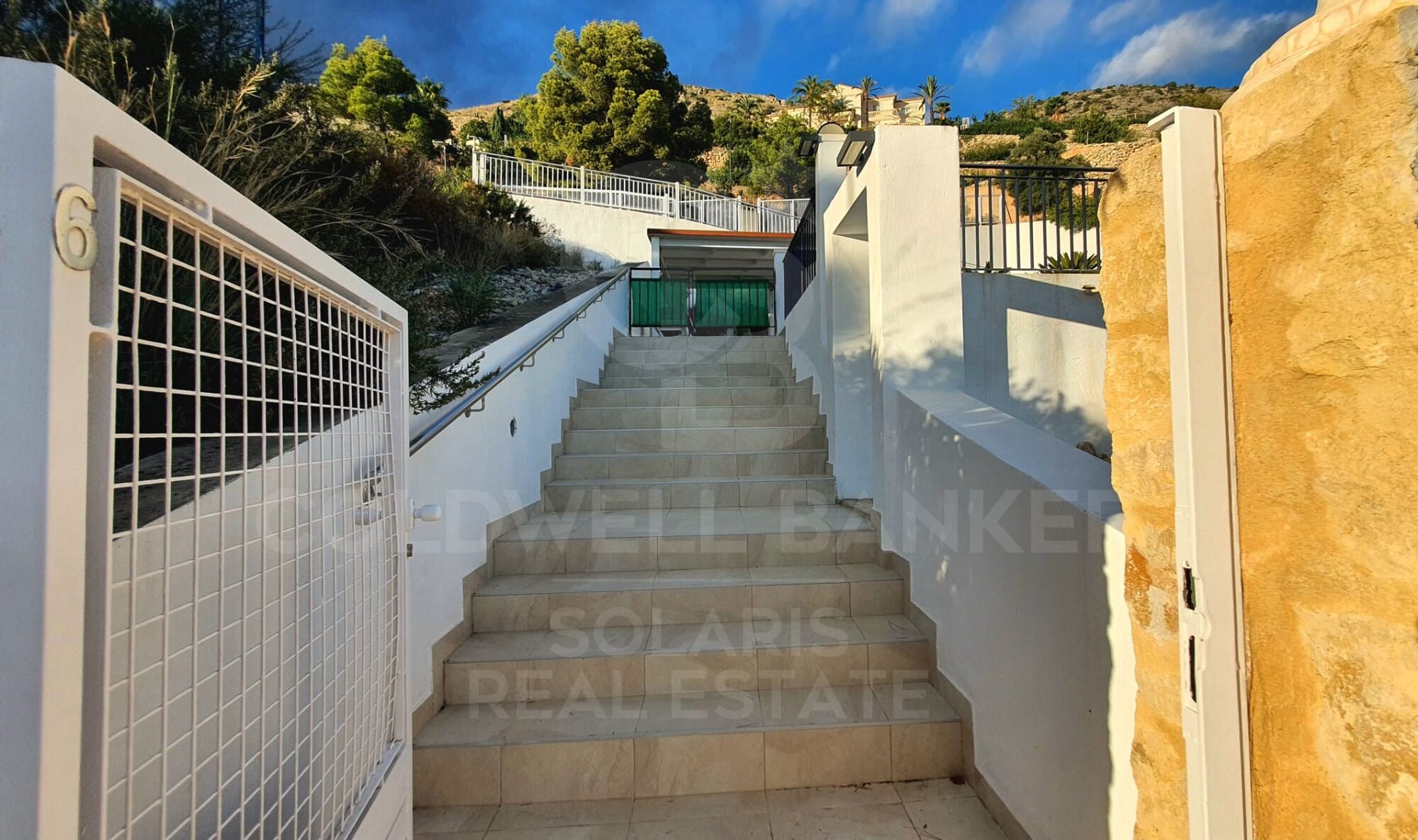 Villa 3 Schlafzimmer, 2 Stockwerke Verkauf Altea