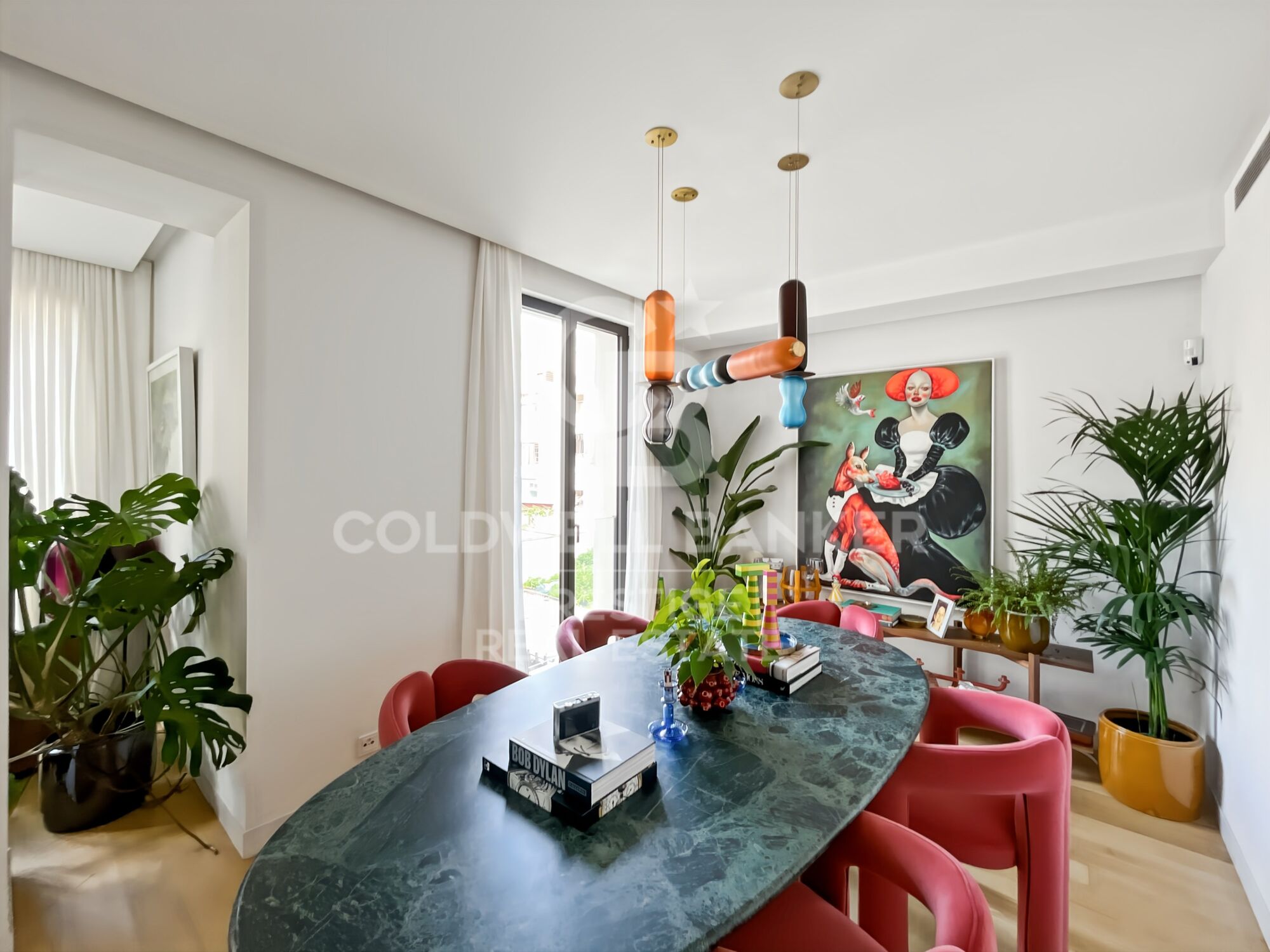 For sale luxury apartment in Eixample Derecho, new development with parking and storage room