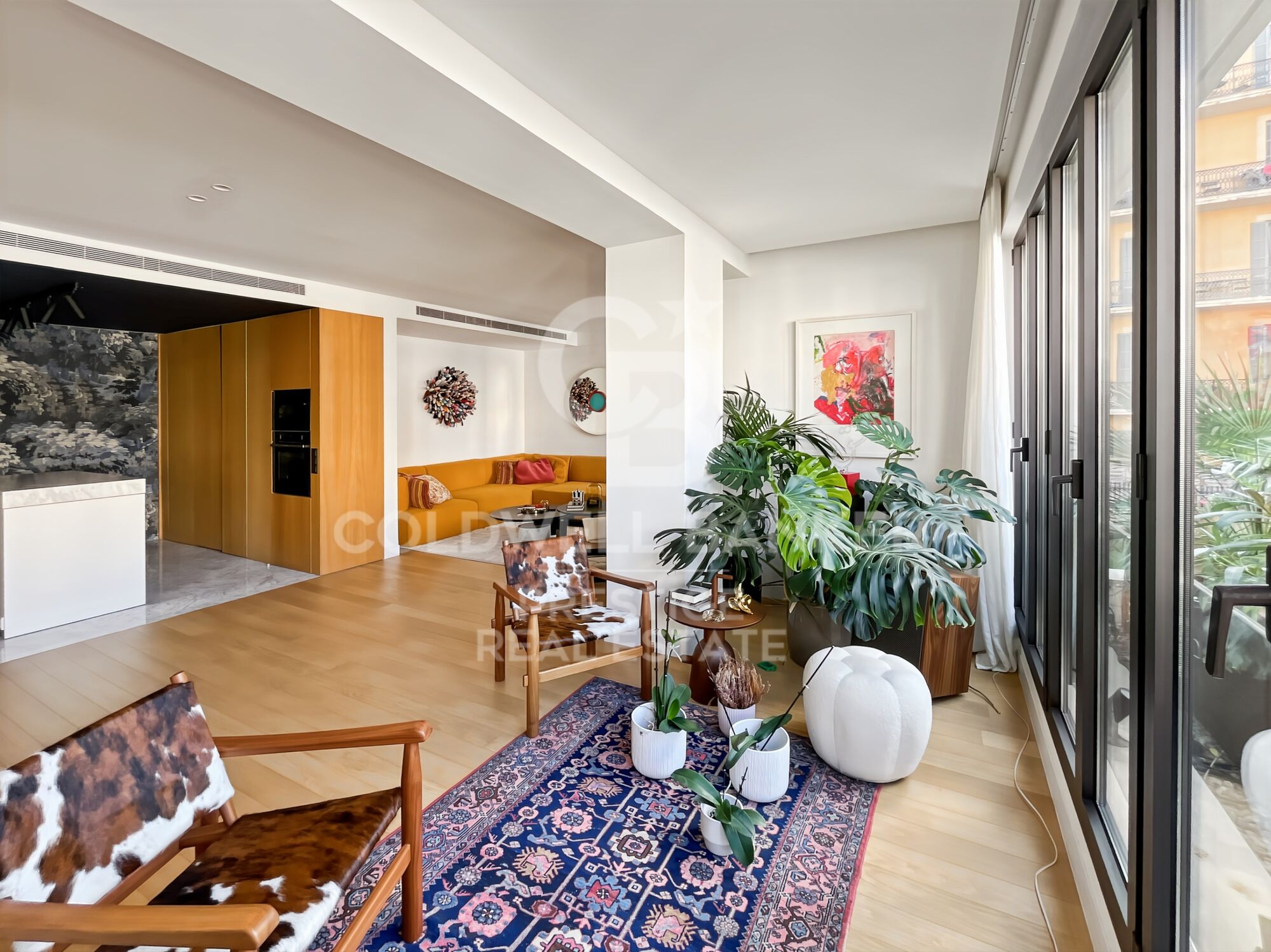 For sale luxury apartment in Eixample Derecho, new development with parking and storage room