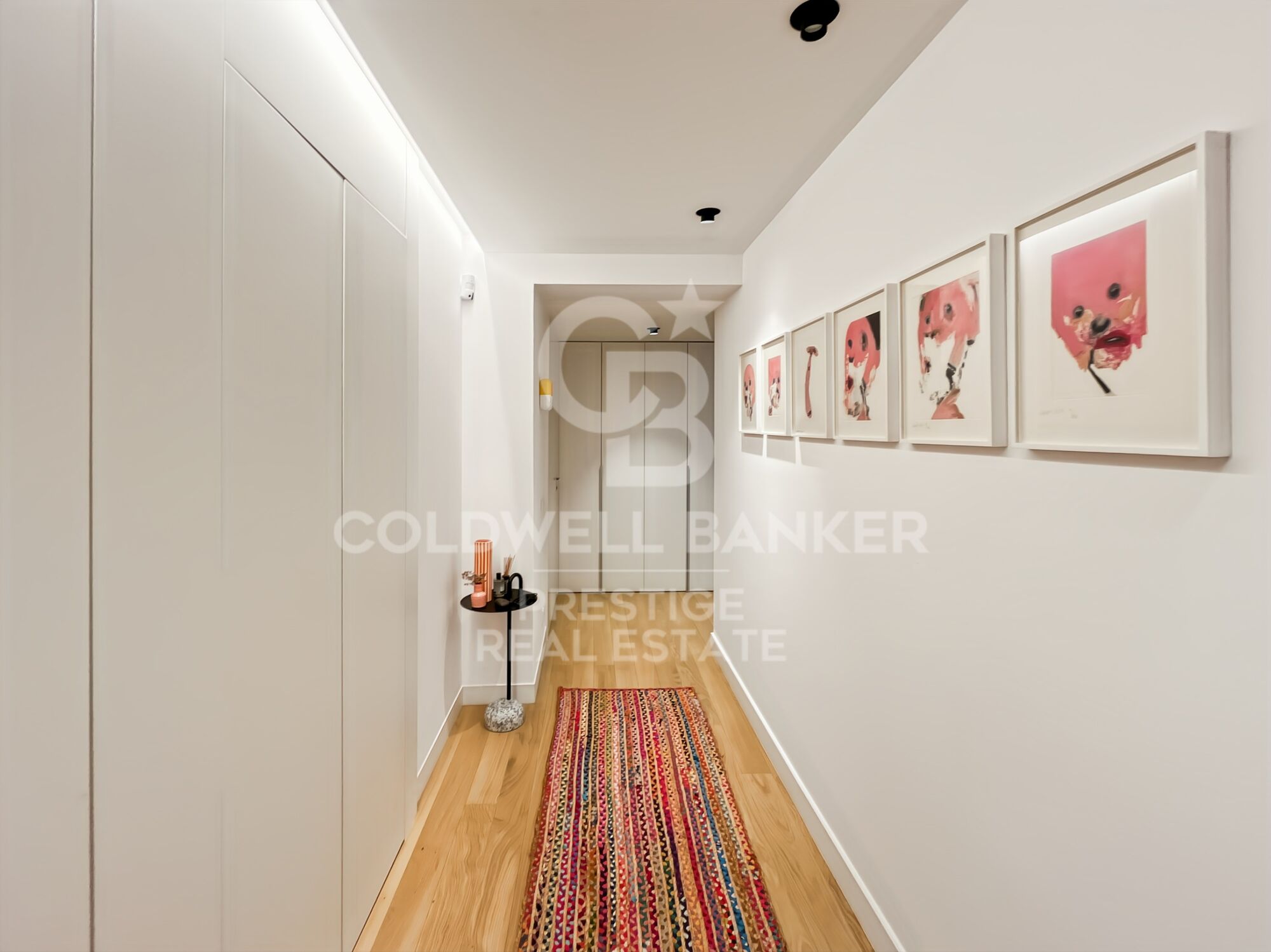 For sale luxury apartment in Eixample Derecho, new development with parking and storage room