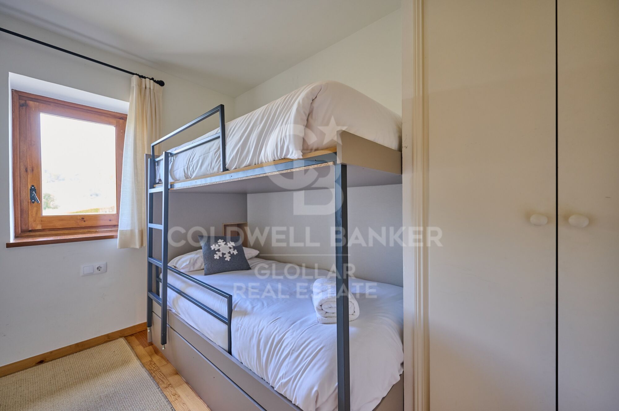 House 4 Bedrooms Sale Ger