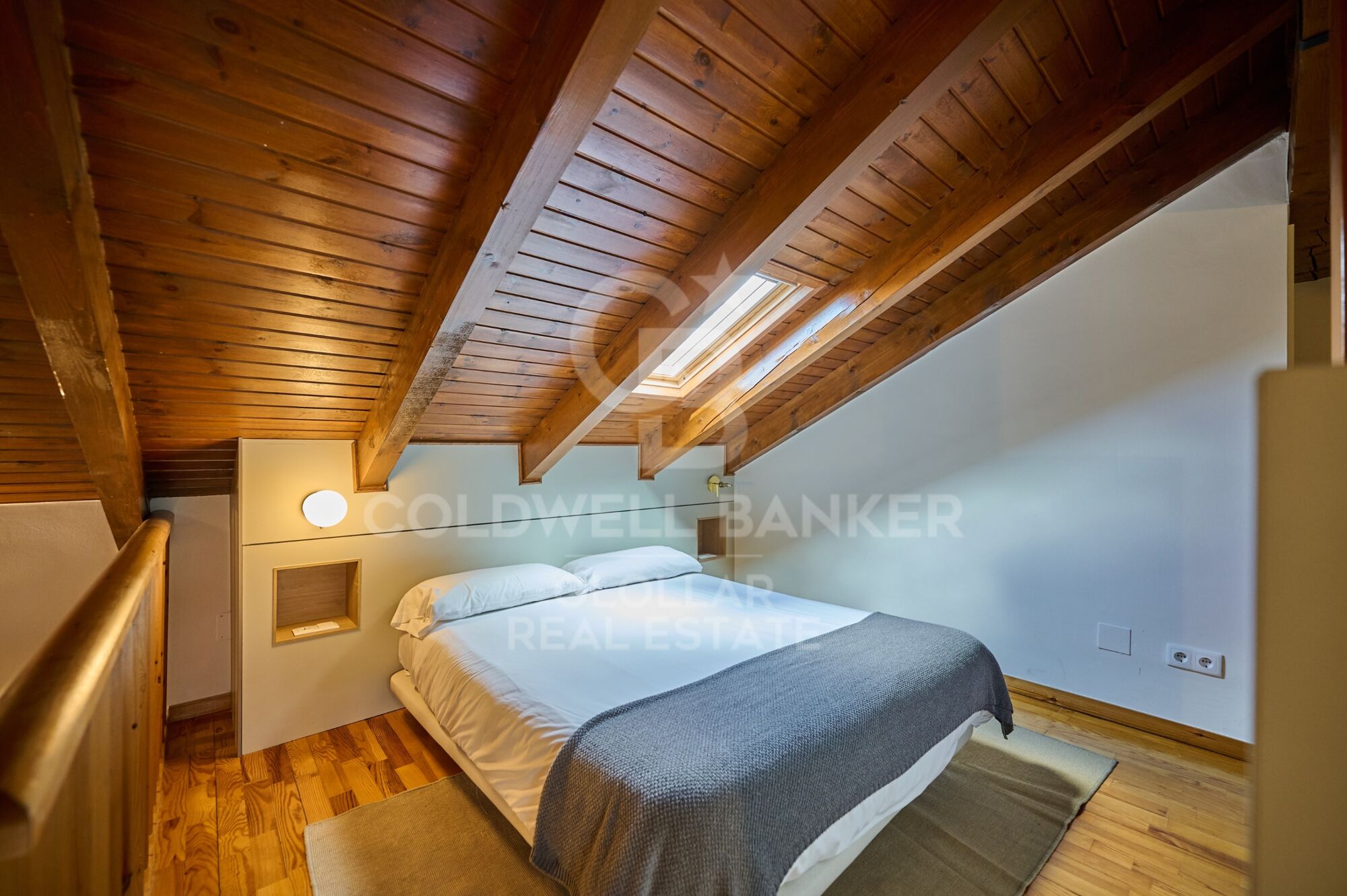 House 4 Bedrooms Sale Ger