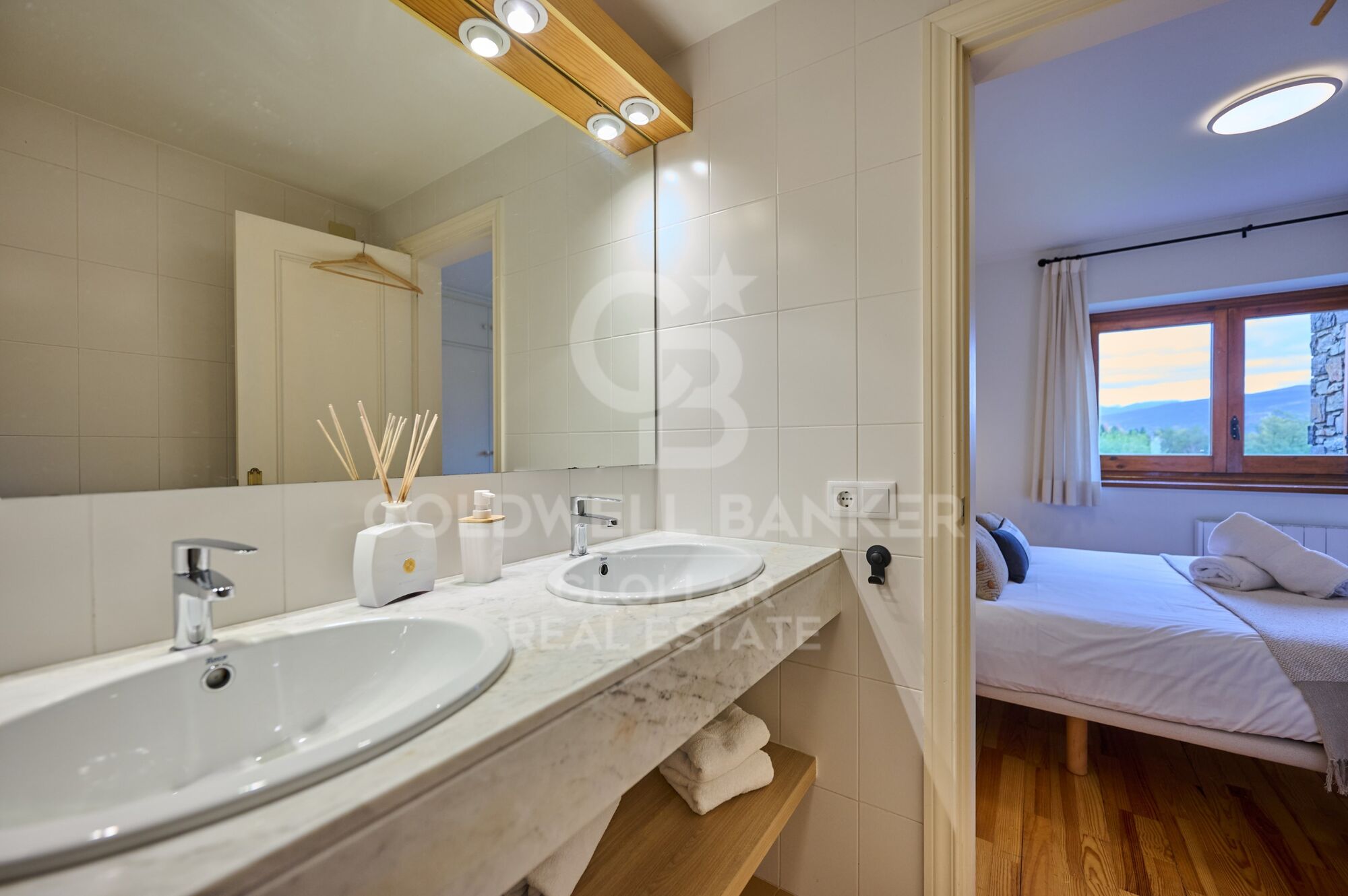 House 4 Bedrooms Sale Ger