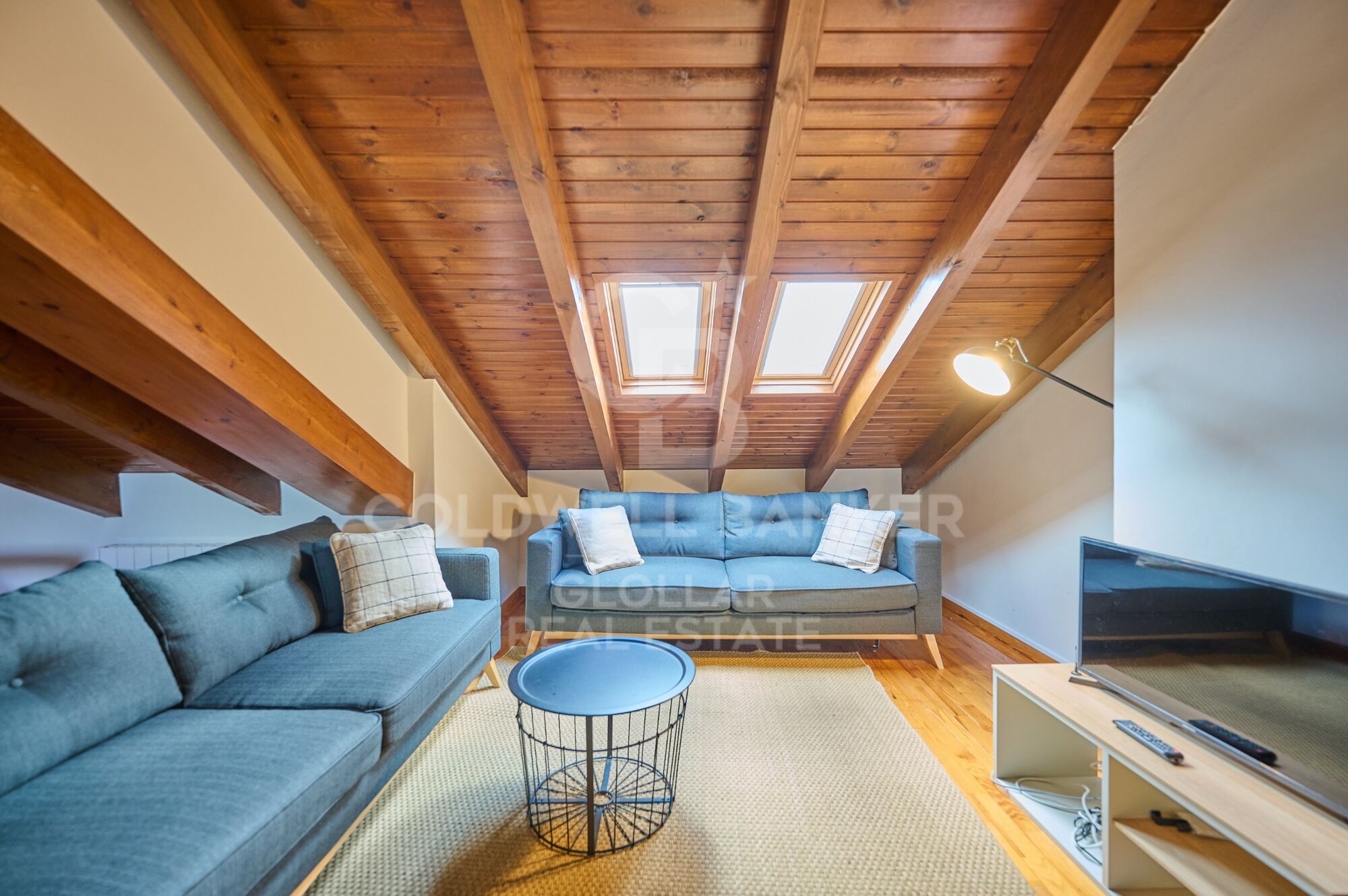 House 4 Bedrooms Sale Ger