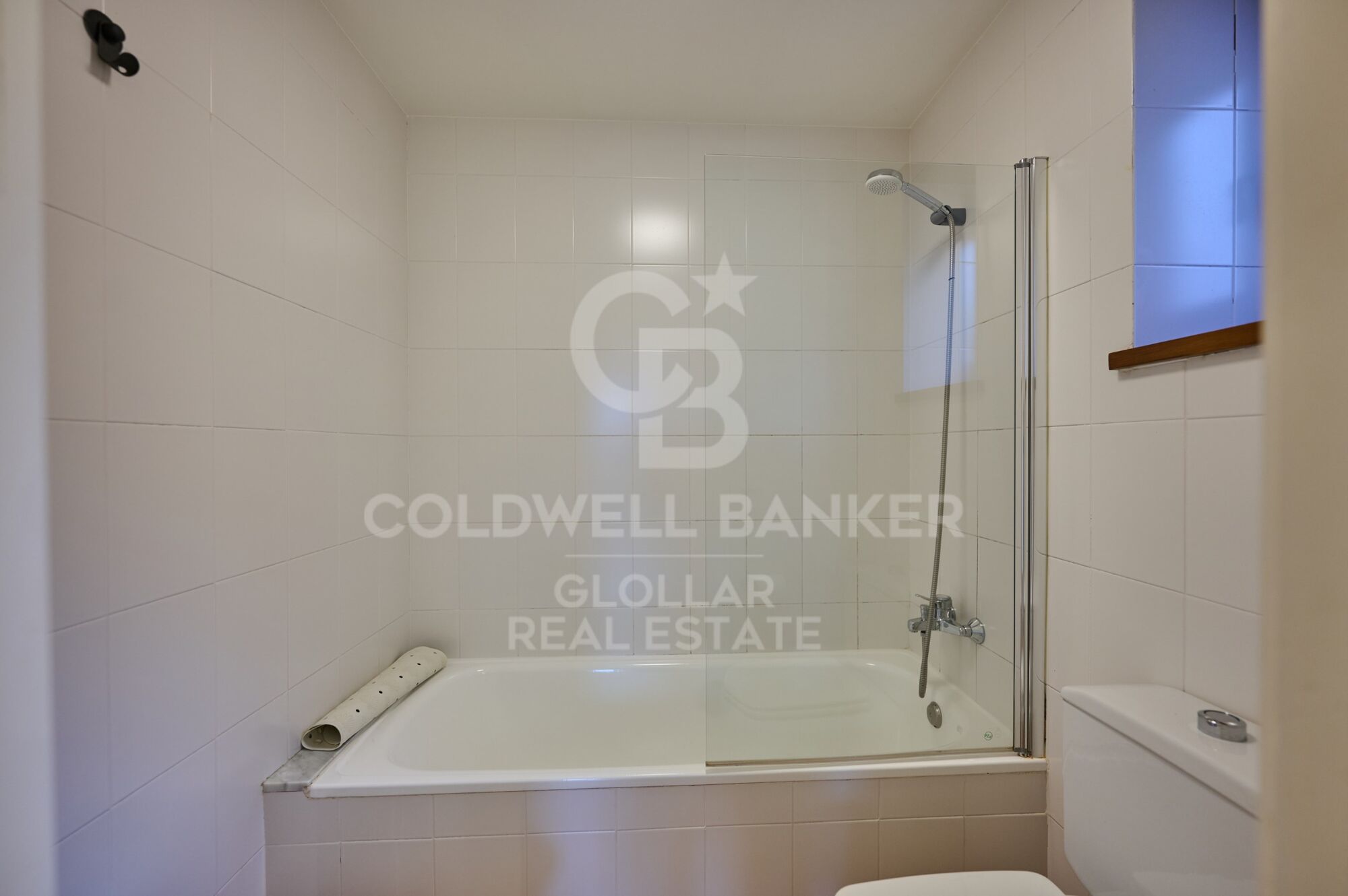 House 4 Bedrooms Sale Ger