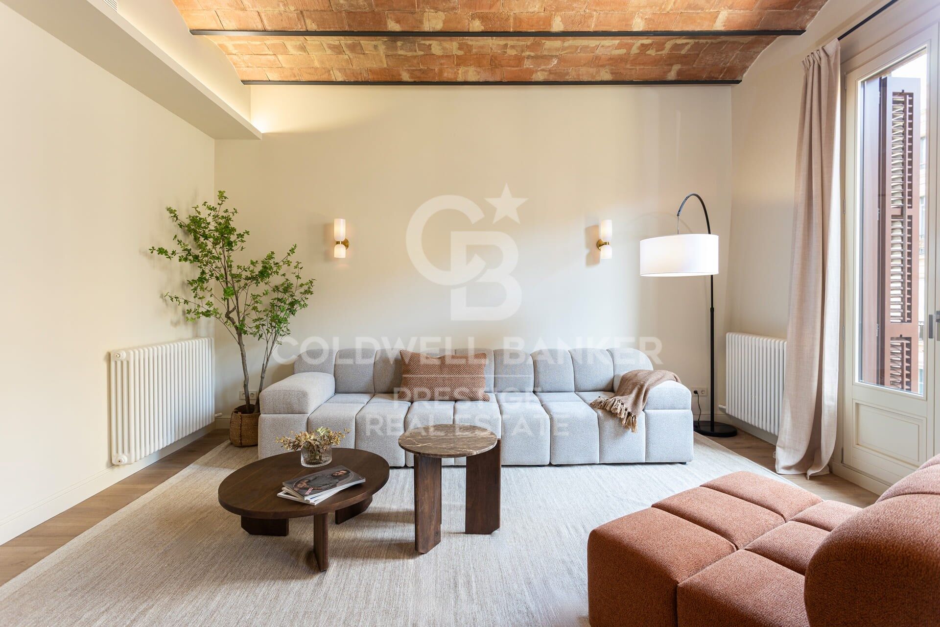 À vendre : appartement rénové avec terrasse dans l'Eixample Droit, Quadrat d'Or