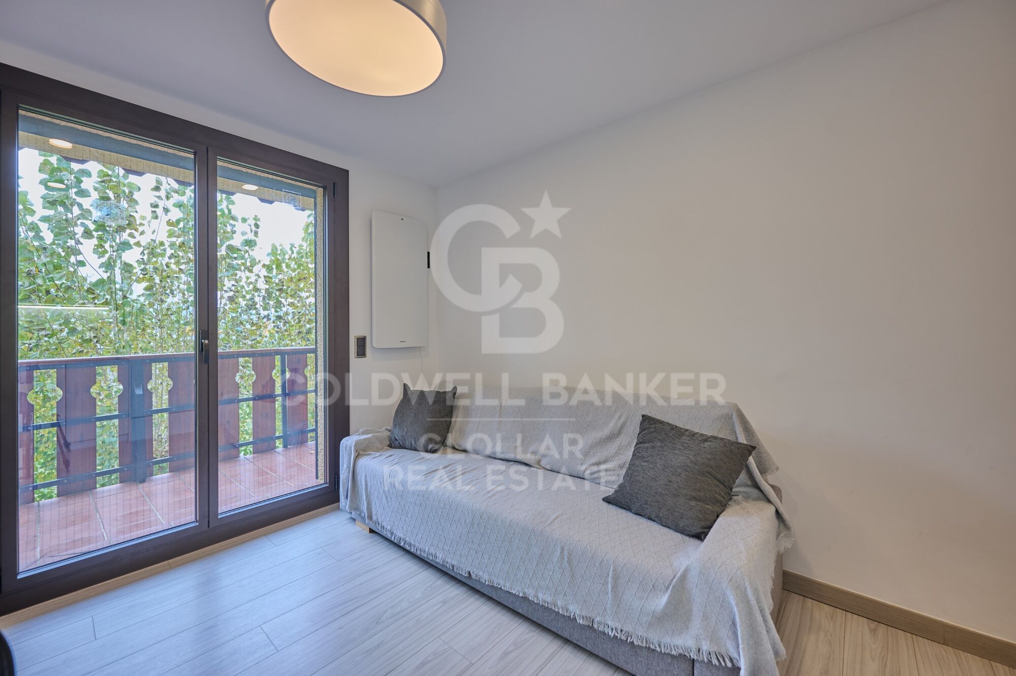 Apartment 1 Bedroom Sale Sainte-Léocadie