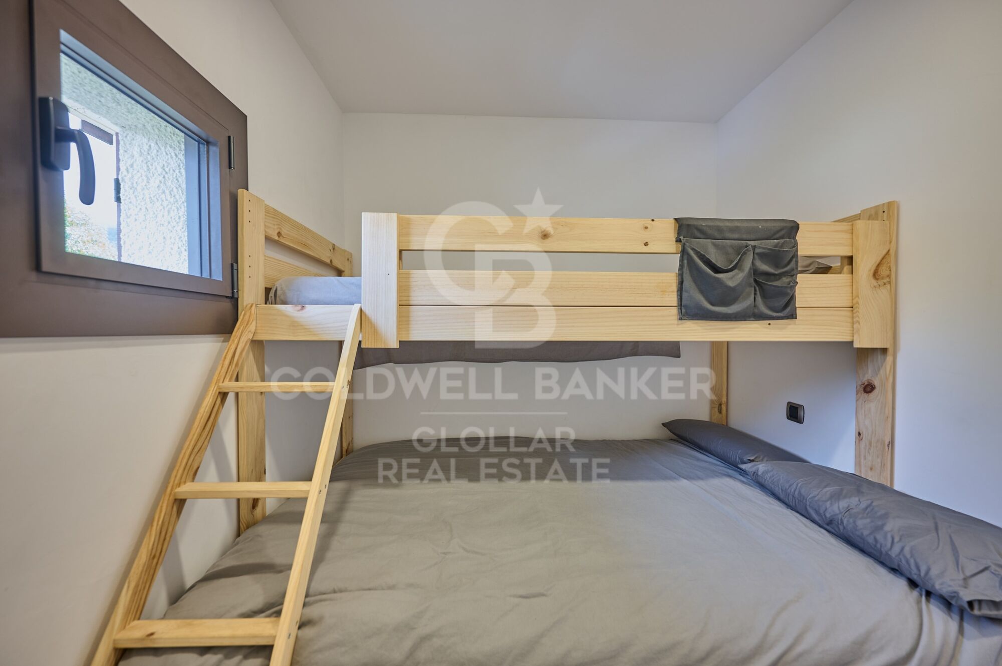 Apartment 1 Bedroom Sale Sainte-Léocadie