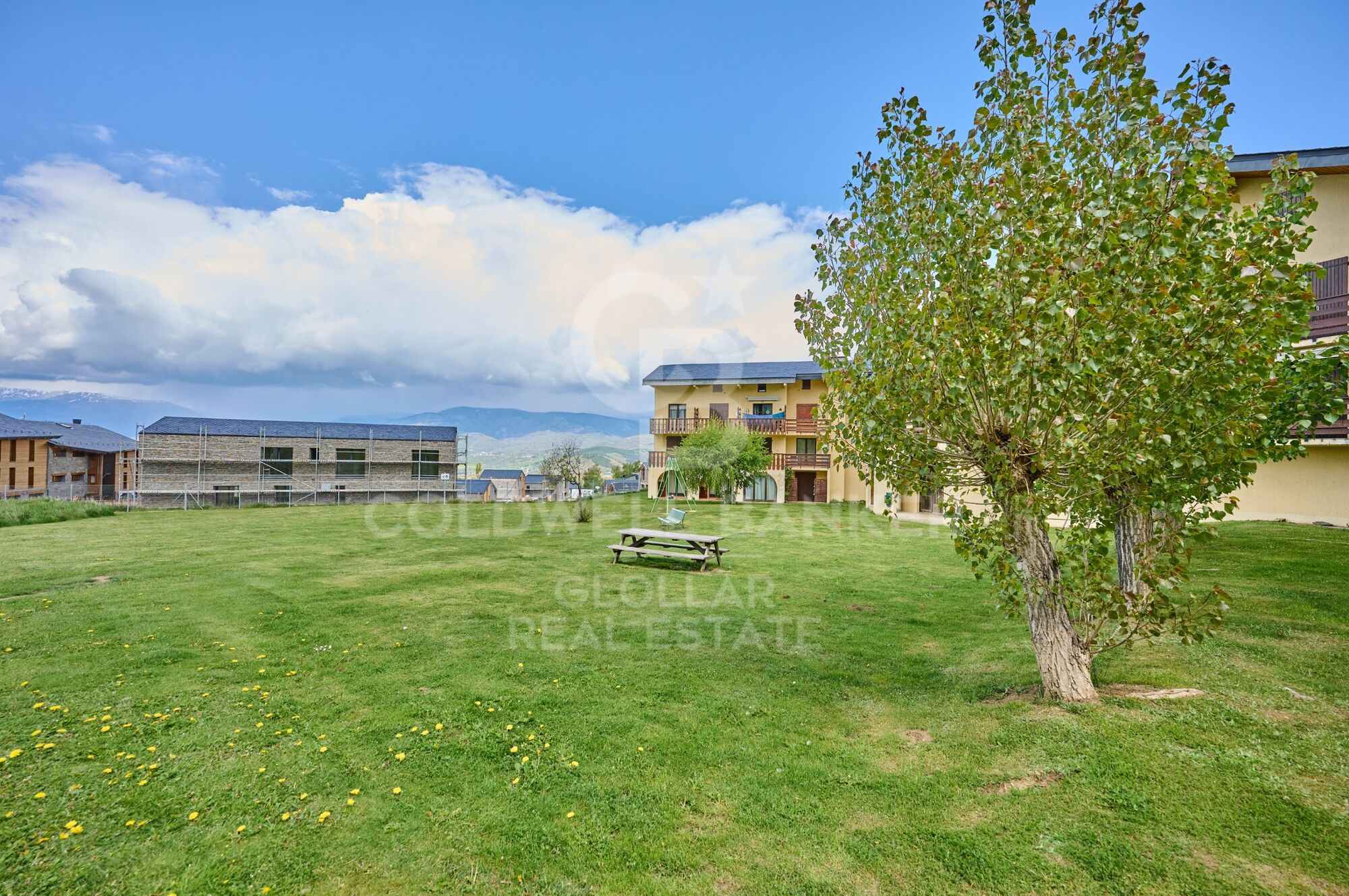 Apartment 1 Bedroom Sale Sainte-Léocadie