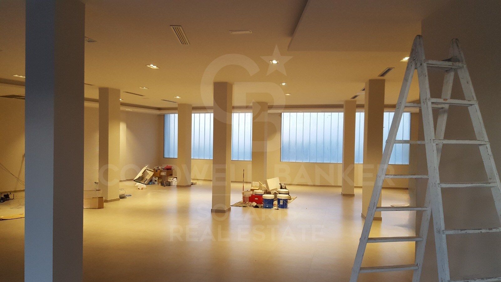 Commercial premises for sale in Jávea - Strategic area near the San Carlos Clinic and Arenal beach
