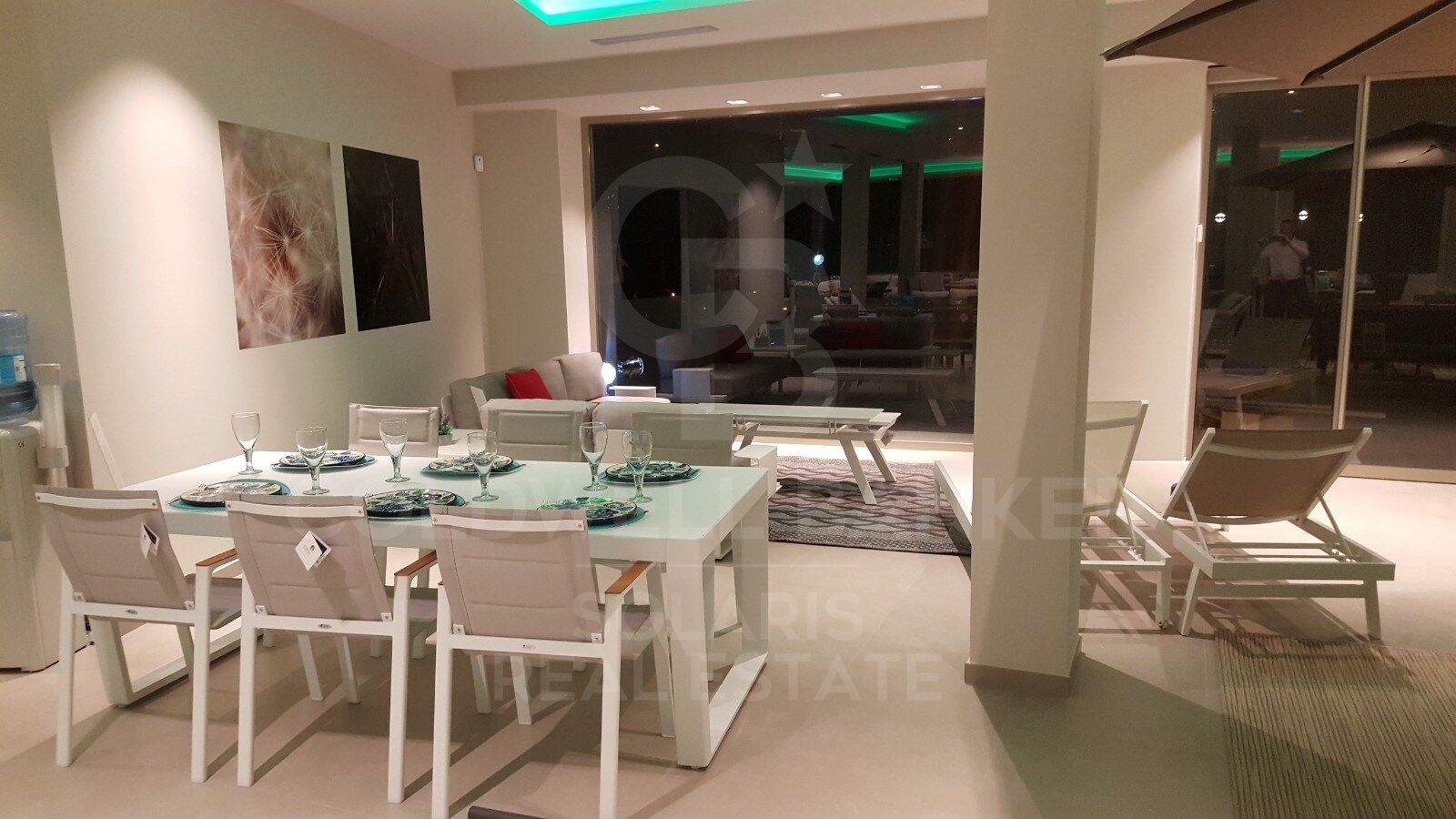 Commercial premises for sale in Jávea - Strategic area near the San Carlos Clinic and Arenal beach
